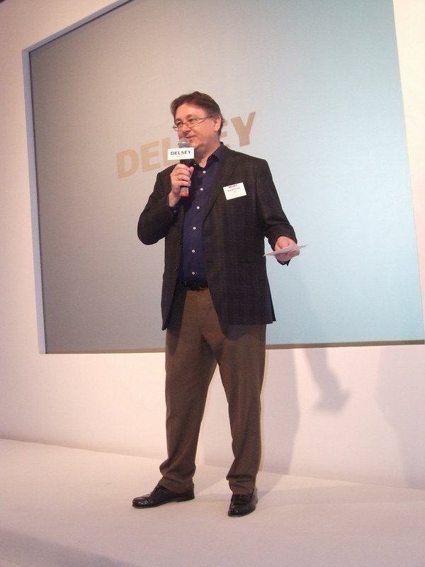 法國標(biāo)志性箱包品牌DELSEY，4月9日在上海呈獻(xiàn)其2015年新品