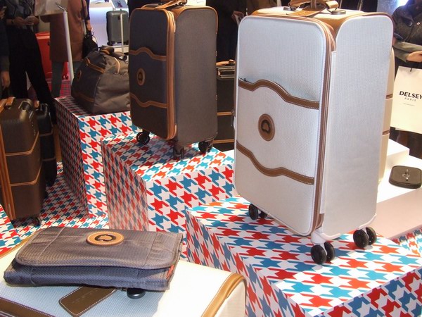 法國標(biāo)志性箱包品牌DELSEY，4月9日在上海呈獻(xiàn)其2015年新品