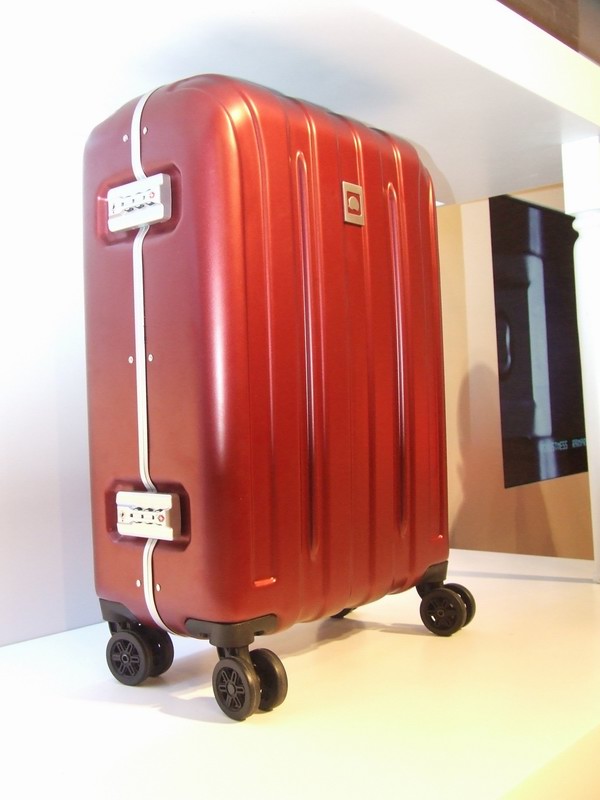 法國標(biāo)志性箱包品牌DELSEY，4月9日在上海呈獻(xiàn)其2015年新品