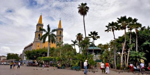 郵輪航行，岸上墨西哥