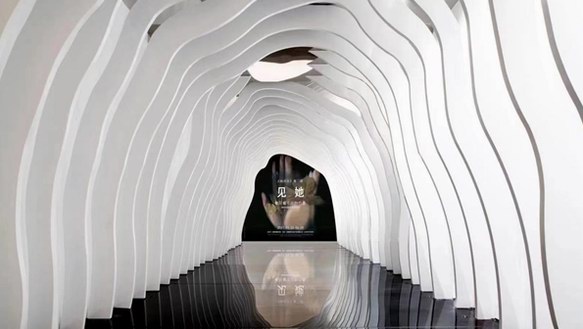 《見(jiàn)她》女性藝術(shù)家主題展覽在京開(kāi)展 發(fā)掘女性力量，體驗(yàn)多面人生