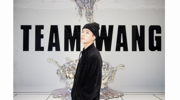 連卡佛攜手TEAM WANG，獨(dú)家演繹2021秋冬寒潮風(fēng)尚