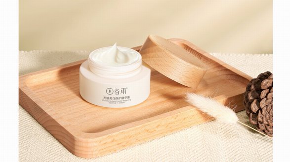 國內(nèi)光甘草定開拓者谷雨！美白奶罐2.0上新即成爆品