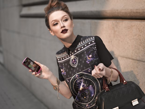 微笑我最美&mdash;&mdash;聯(lián)想樂Phone A520微笑手機(jī)美圖欣賞