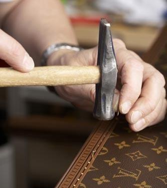  LV手工定制&mdash;&mdash;奢侈品的中國戰(zhàn)略